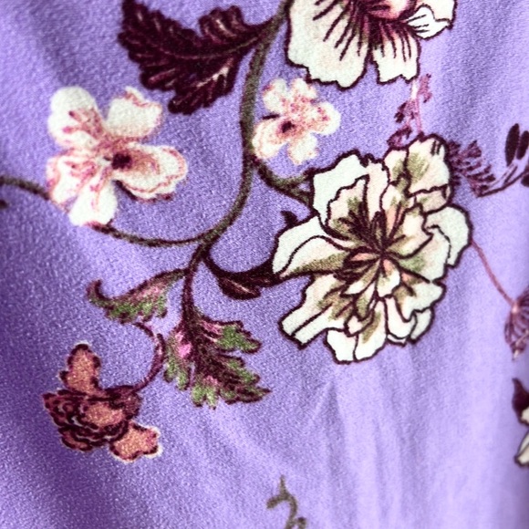 RUE21 | 🌸💜 Floral Print Soft Stretchy Tank Top - Picture 5 of 6